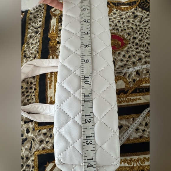 White and gold large leather  tote bag with attached wallet - Picture 14 of 15